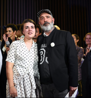 Ester Manas, styliste de mode ancienne élève en prépa art à l'Atelier de Sèvres au Festival d'Hyères